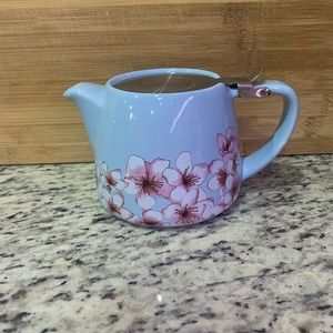 NIB Alfred Teapot ☕️